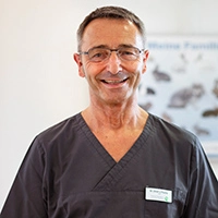 Dr. Ulrich Jakob Fischer - Tierarzt | Geschäftsführer
